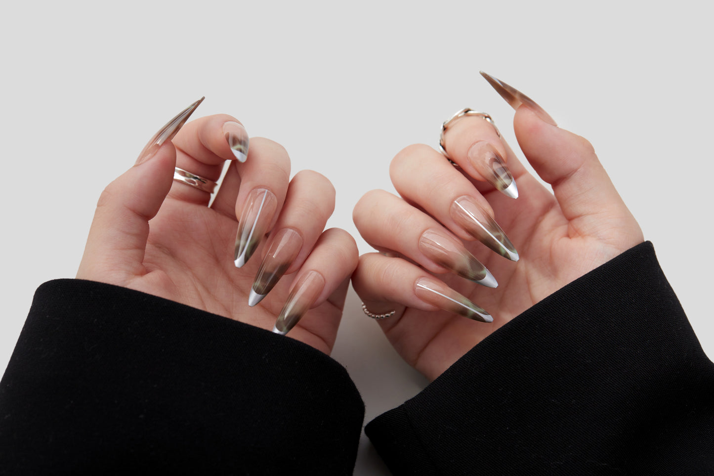 Expresso Frost (30 Nails)